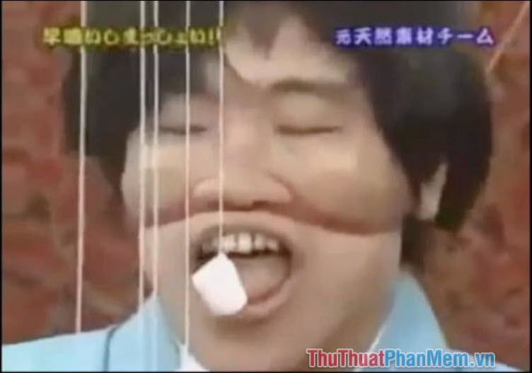 Marshmallow Funny Face – Ăn kẹo với khuôn mặt ngớ ngẩn