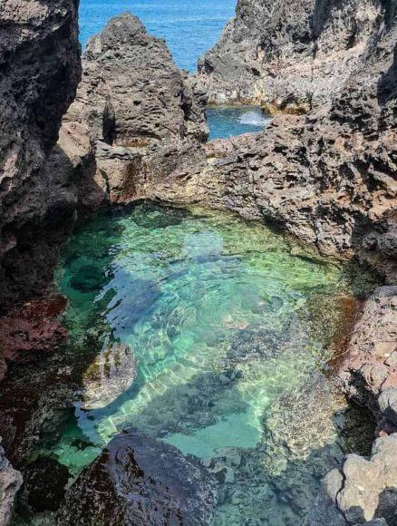 Hình ảnh đẹp đảo Phú Quý với làn nước trong vắt