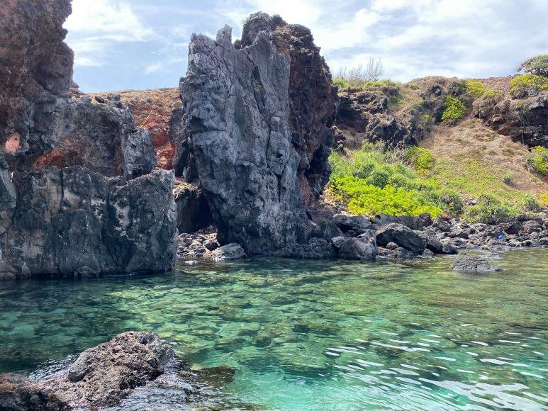 Ảnh đẹp đảo Phú Quý với làn nước trong xanh