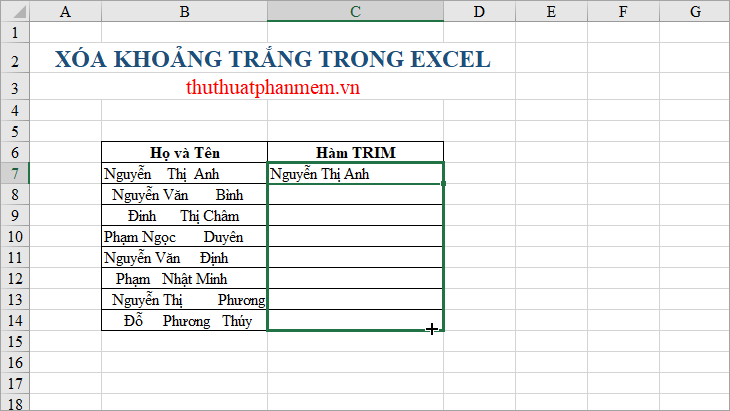 Đã xóa khoảng cách giữa các từ trong hộp đầu tiên