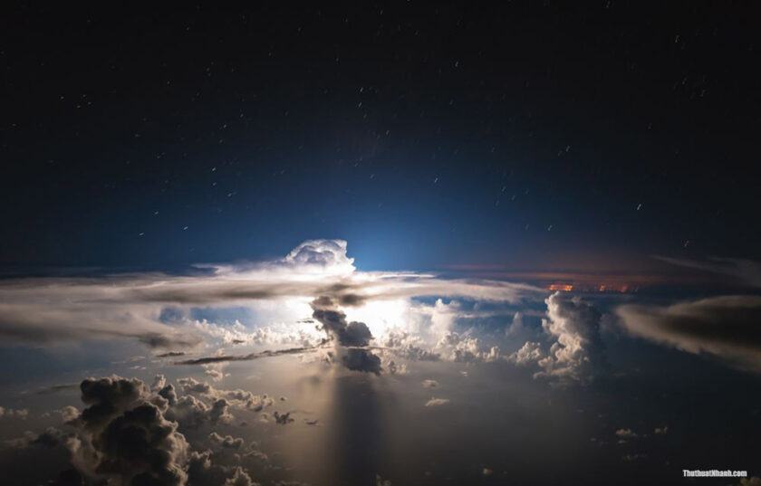 Hình ảnh đám mây tuyệt đẹp nhìn từ không gian