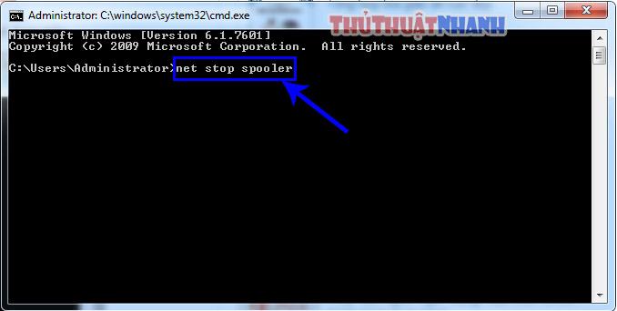 Gõ net stop spooler trên cmd.exe để xóa bản in trên máy tính