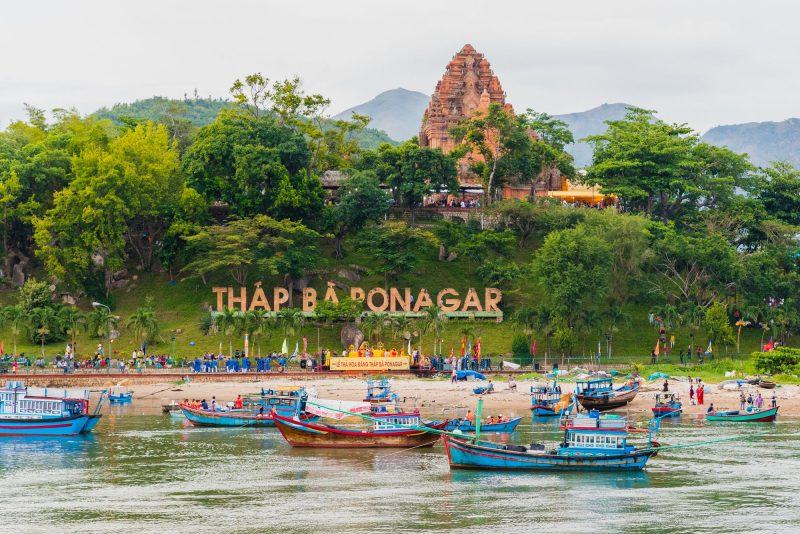 Chùa Bà Ponagar đẹp ở Nha Trang