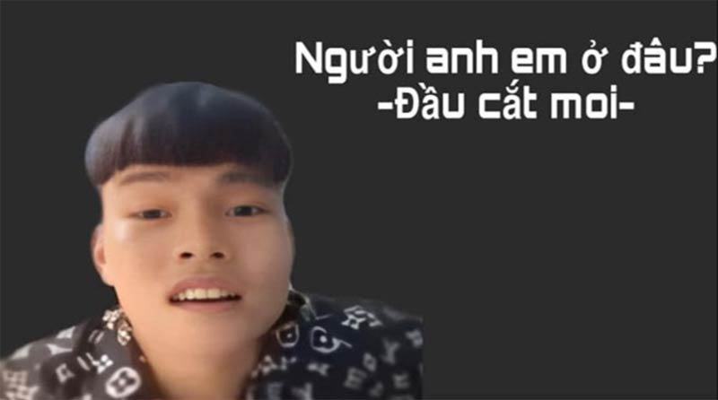 Hình ảnh meme đầu tiên được cắt ra bởi 2