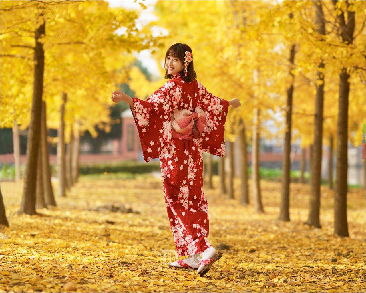 hình kimono bóng lưng