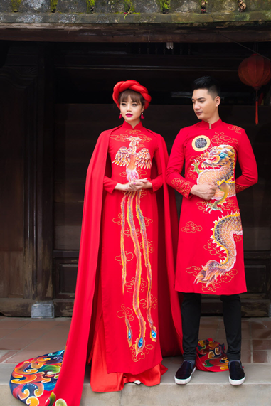 Áo dài cưới màu đỏ cho nam và nữ