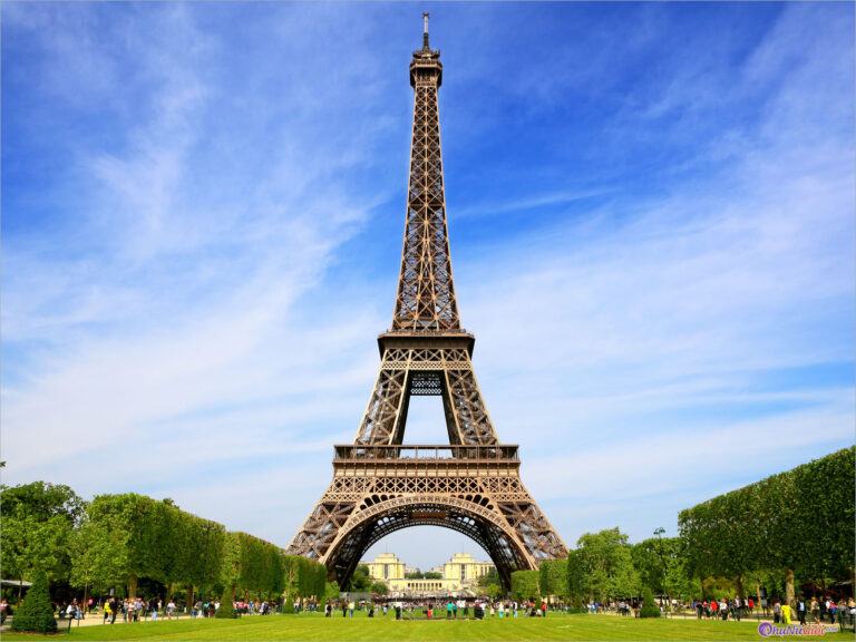 Hình ảnh tháp Eiffel – Kiến trúc kinh điển, độc đáo nhất thế giới