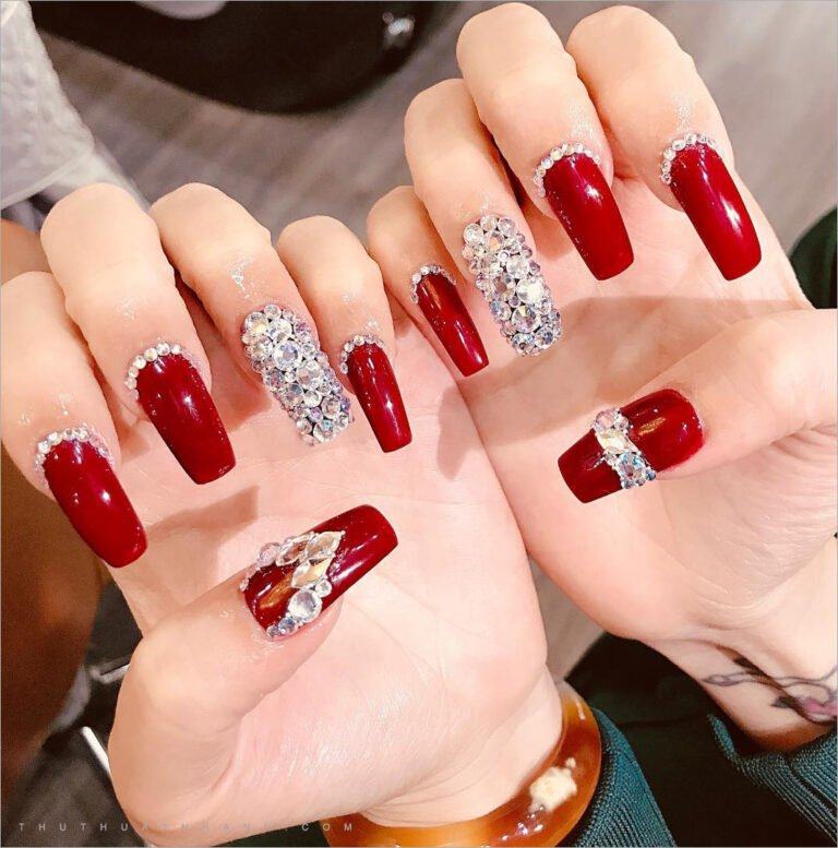 Mẫu Nail Đính Đá Đẹp Đơn Giản, Nhẹ Nhàng, Sang Chảnh