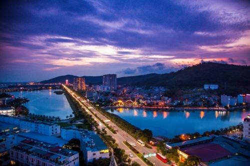 Top 4 Sky bar nổi tiếng nhất tại TP. Hạ Long, Quảng Ninh