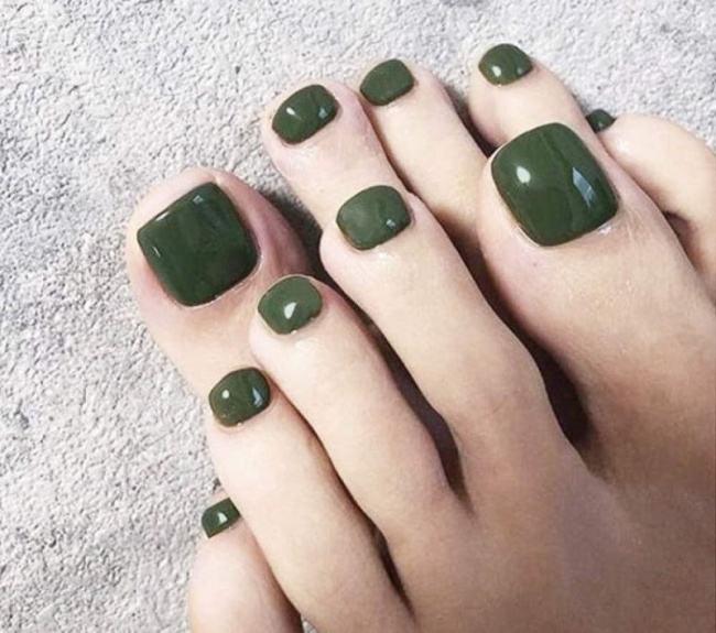 nail đẹp, top 8 sơn móng chân màu xanh lá cây siêu đẹp cho mọi phong cách